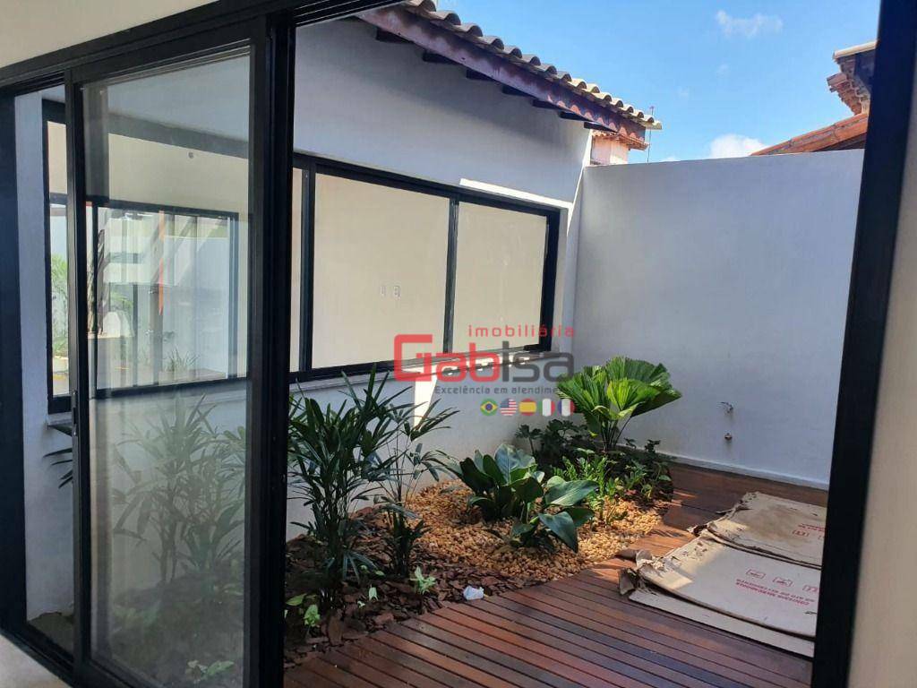 Casa à venda com 4 quartos, 299m² - Foto 11