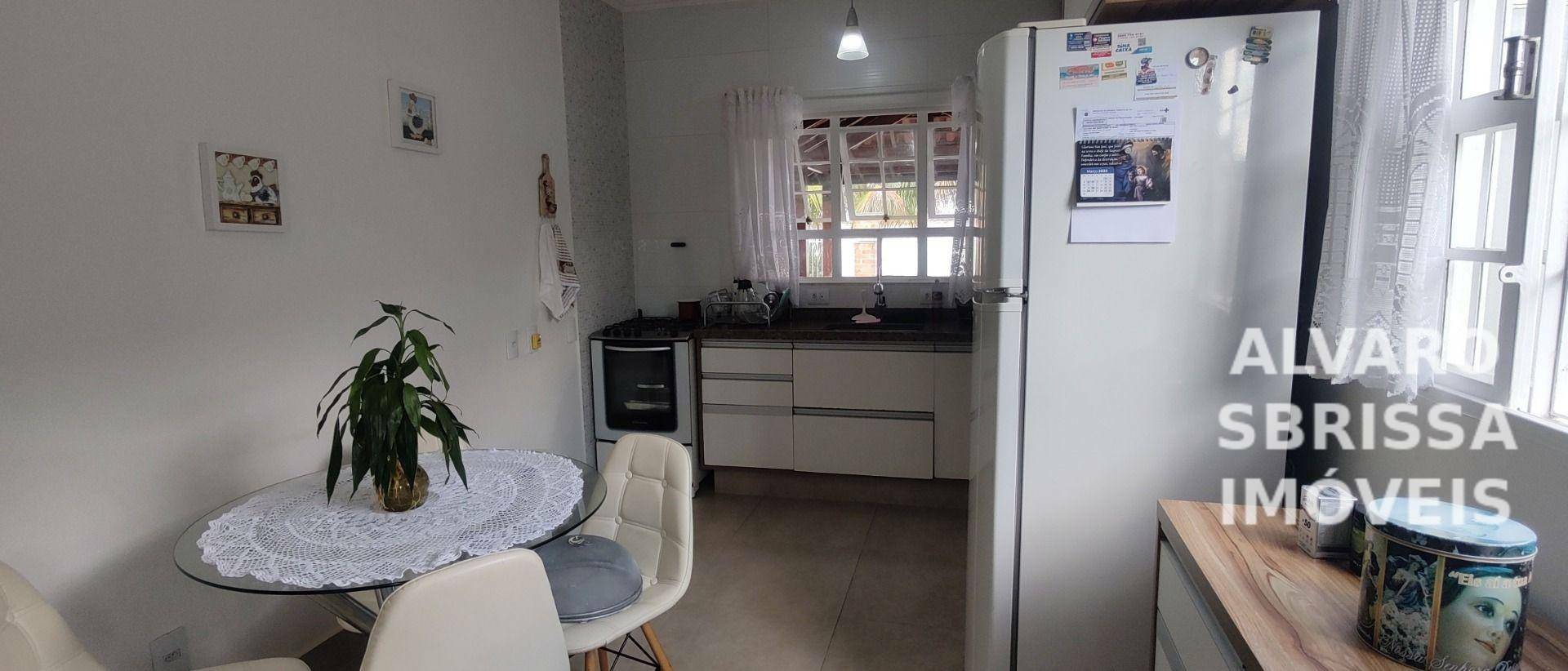 Casa à venda com 3 quartos, 255m² - Foto 18