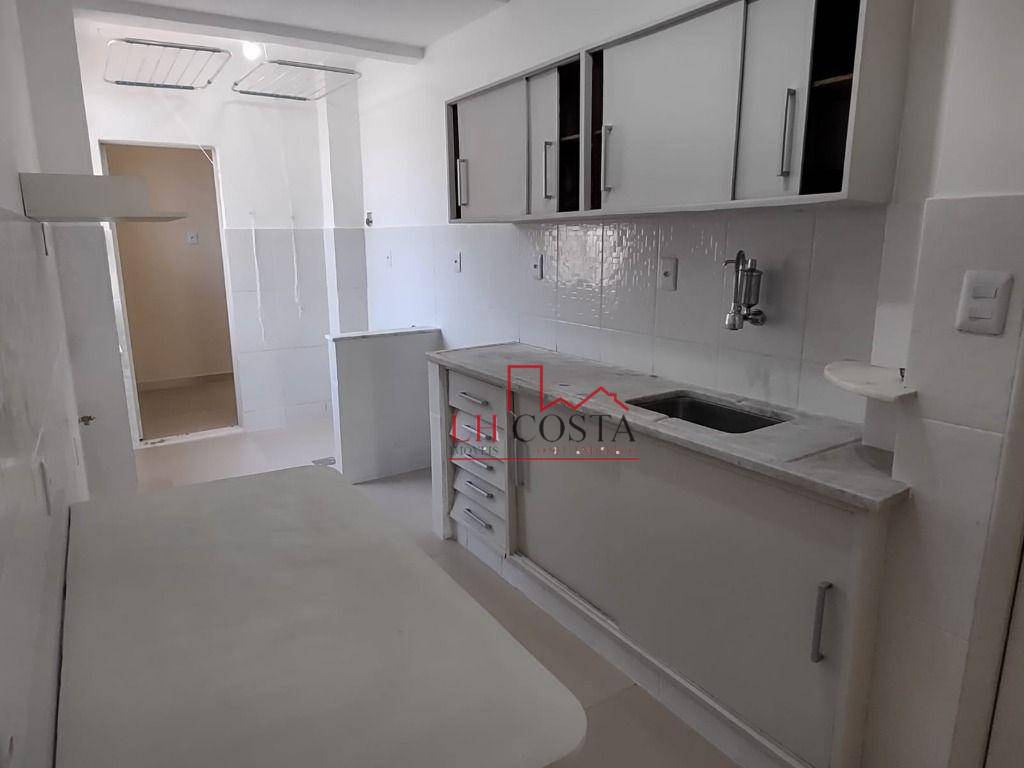 Apartamento à venda com 2 quartos, 70m² - Foto 17