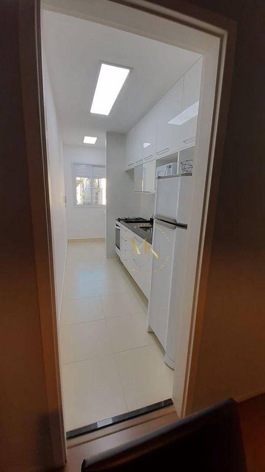 Apartamento à venda com 2 quartos, 55m² - Foto 11