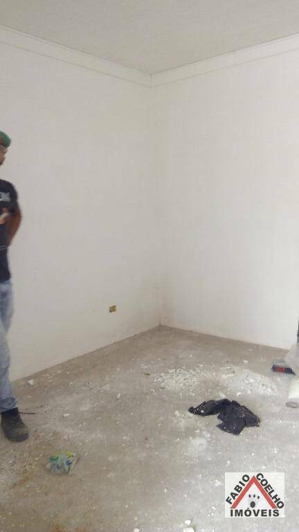 Sobrado à venda com 3 quartos, 110m² - Foto 1