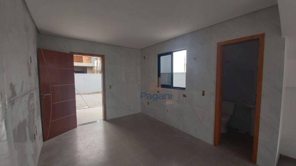 Sobrado à venda com 3 quartos, 99m² - Foto 4