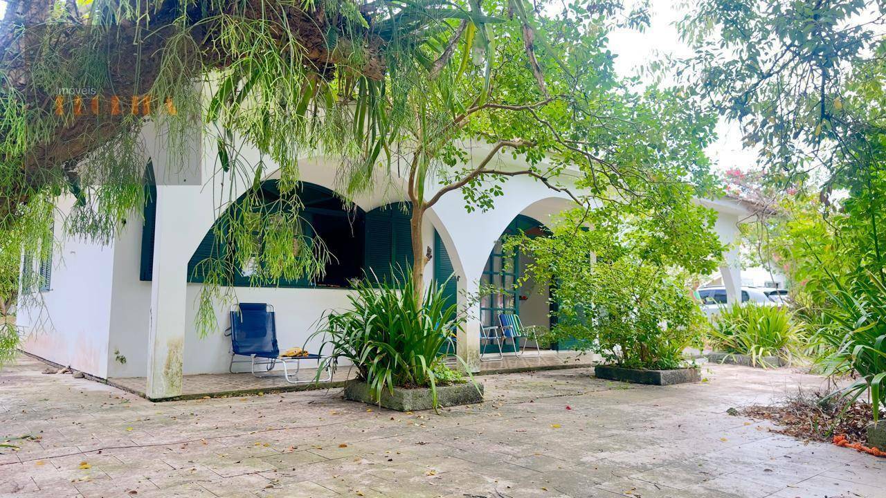 Casa, 4 quartos, 206 m² - Foto 2