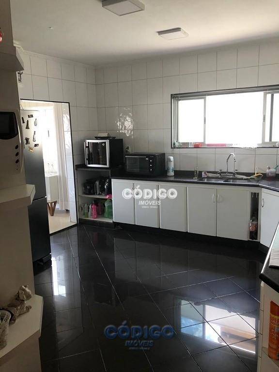 Casa à venda com 4 quartos, 420m² - Foto 10