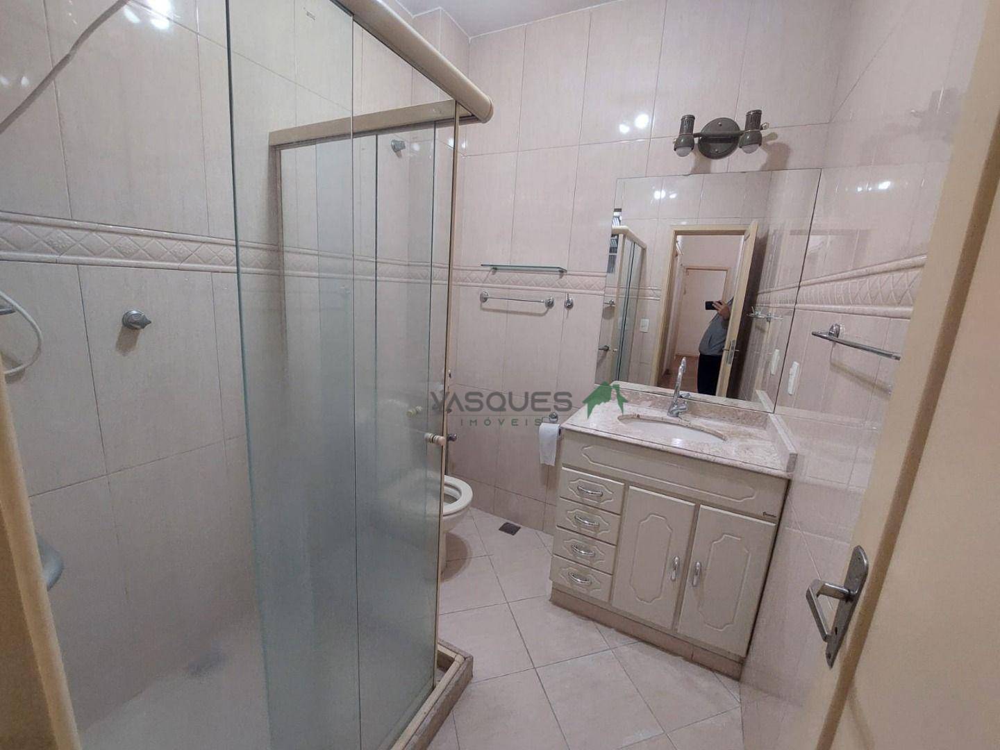 Apartamento para alugar com 2 quartos, 65m² - Foto 5