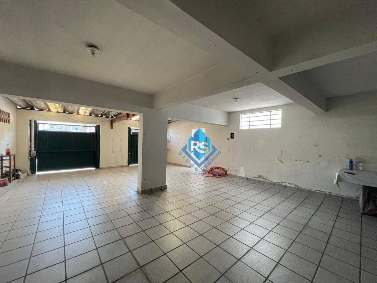 Sobrado à venda com 6 quartos, 384m² - Foto 4