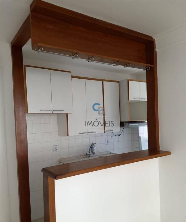 Apartamento à venda com 2 quartos, 42m² - Foto 3