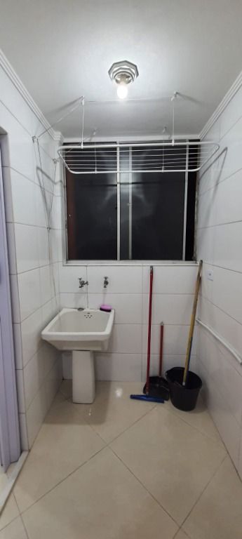 Apartamento à venda com 2 quartos, 64m² - Foto 11