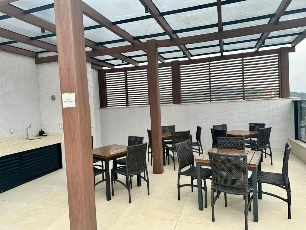 Apartamento para alugar com 2 quartos, 80m² - Foto 32