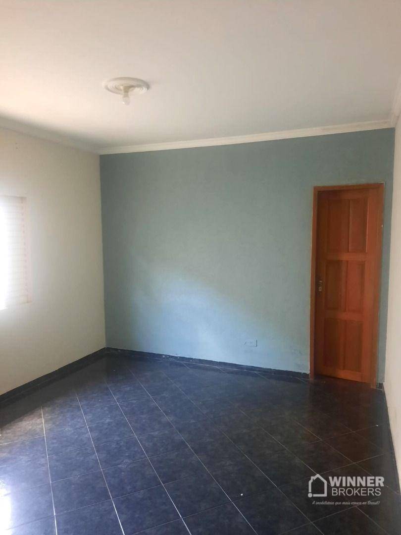 Casa à venda com 3 quartos, 100m² - Foto 5