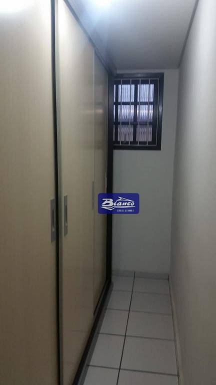 Sobrado à venda com 3 quartos, 180m² - Foto 36