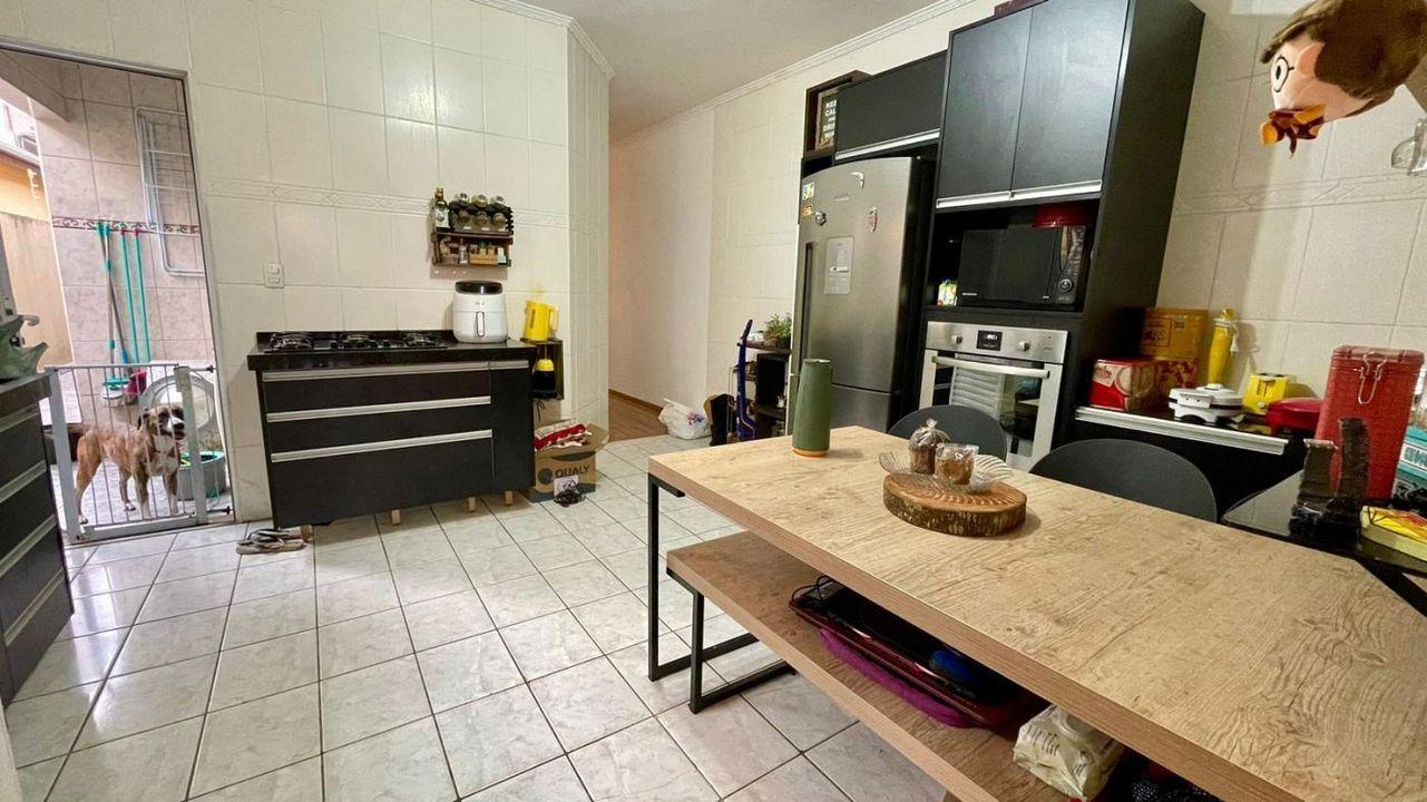 Casa à venda com 3 quartos, 180m² - Foto 18