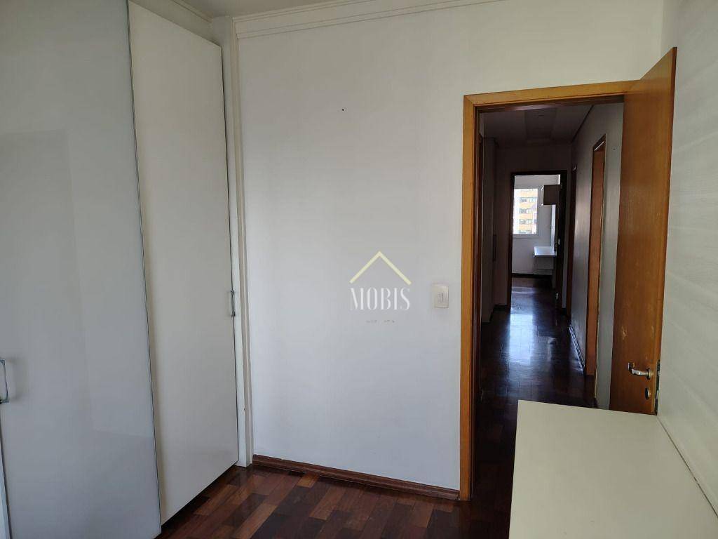 Apartamento à venda com 4 quartos, 150m² - Foto 30