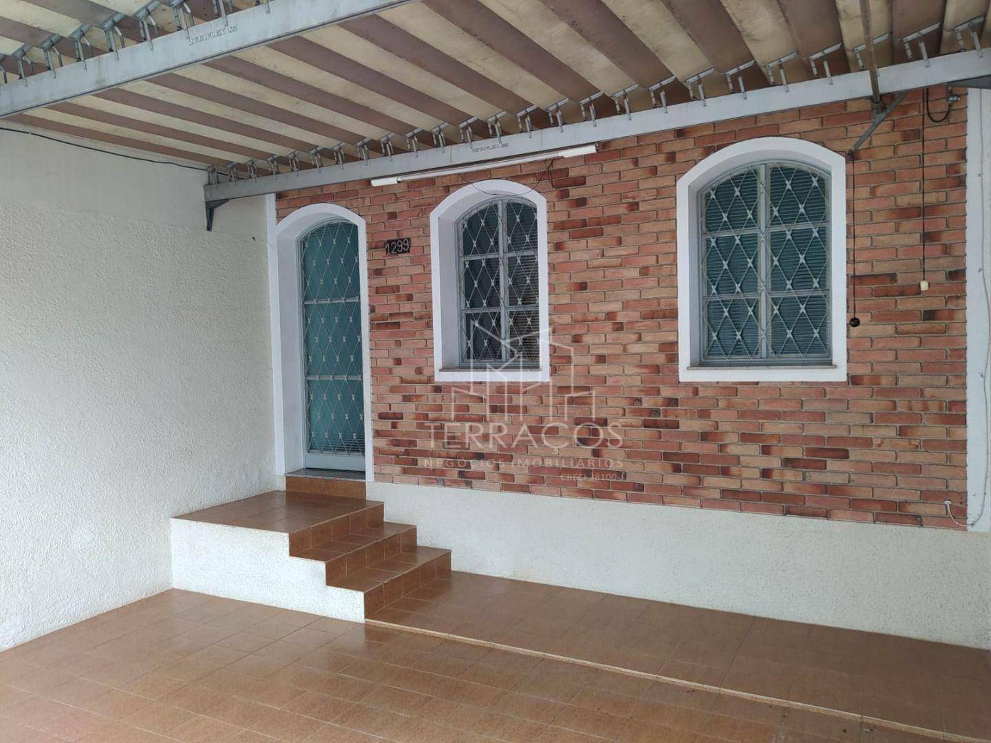 Casa à venda com 3 quartos, 143m² - Foto 1