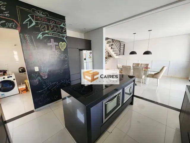 Casa de Condomínio à venda com 3 quartos, 240m² - Foto 5