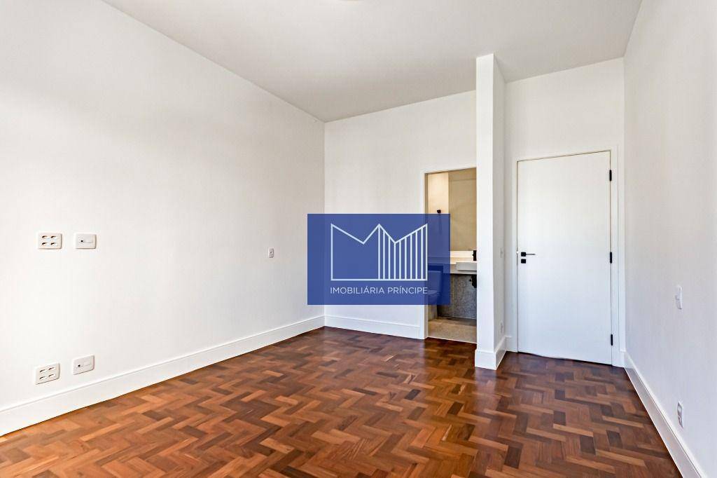 Apartamento à venda com 3 quartos, 212m² - Foto 18