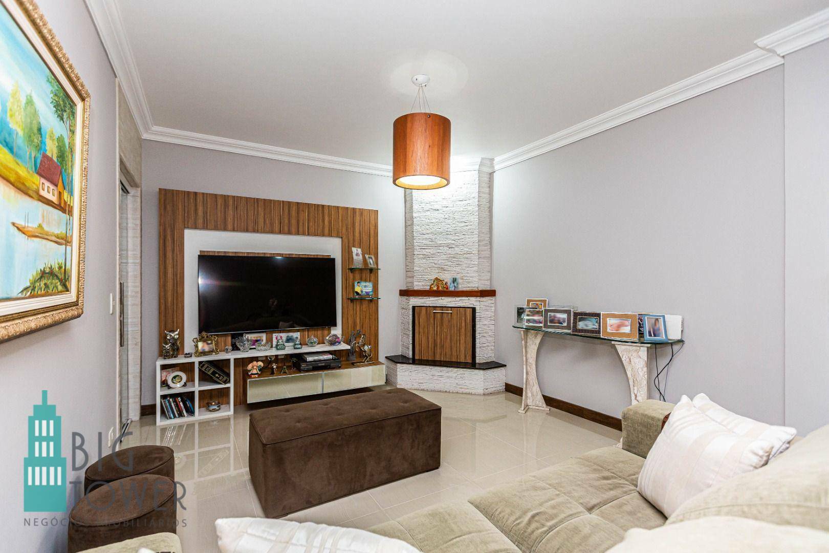 Casa à venda com 3 quartos, 440m² - Foto 8