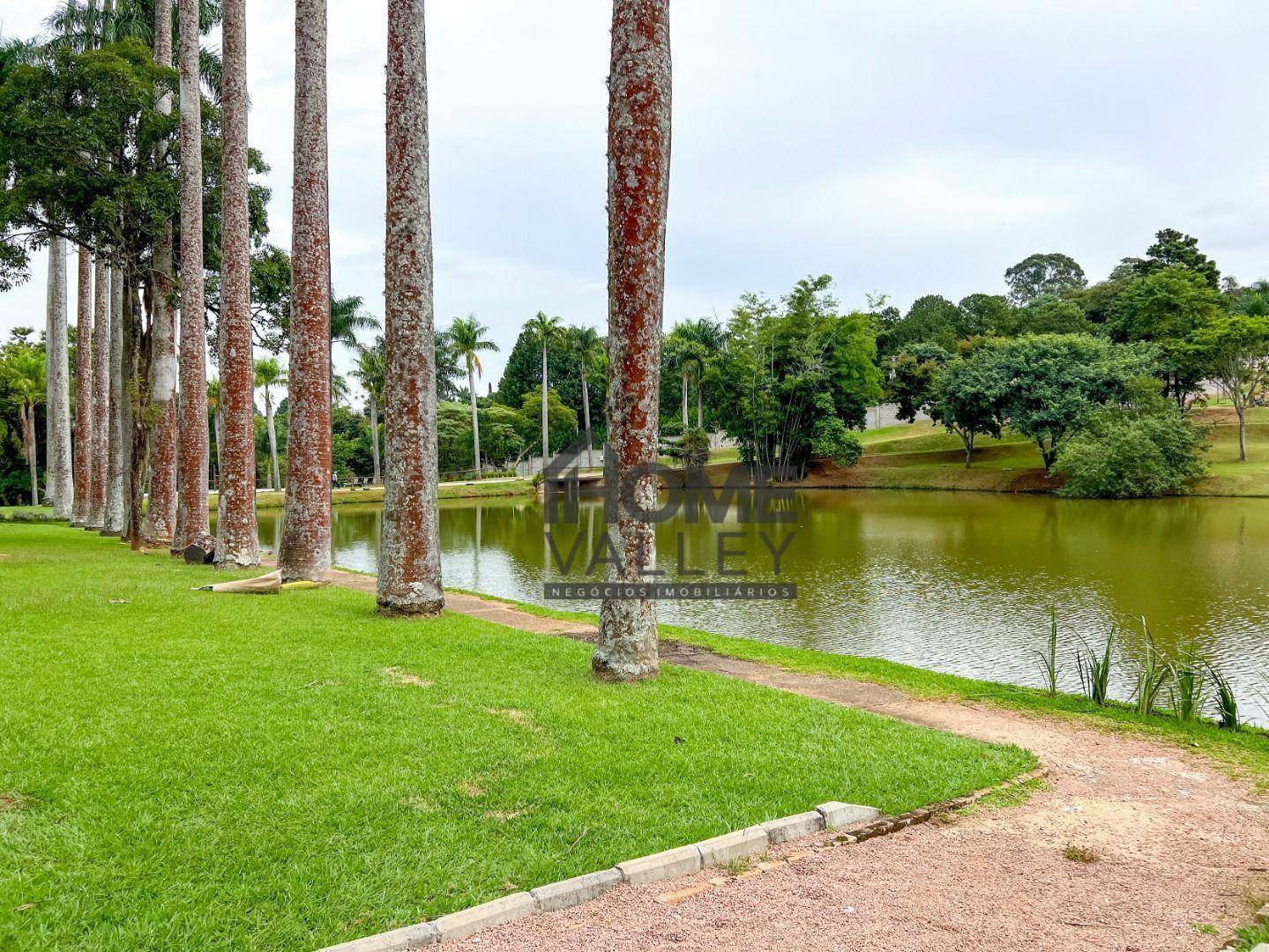 Casa de Condomínio à venda com 4 quartos, 300m² - Foto 31