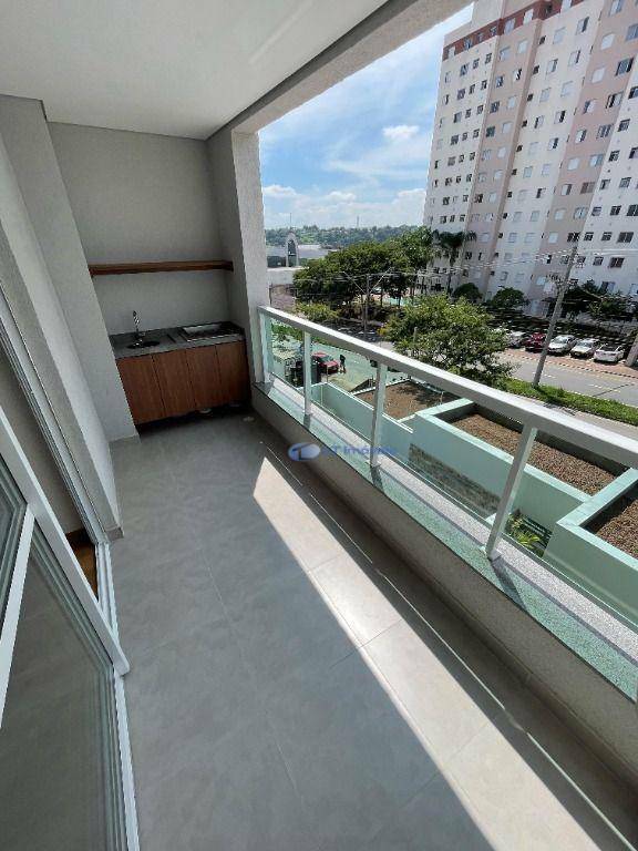 Apartamento para alugar com 3 quartos, 84m² - Foto 6