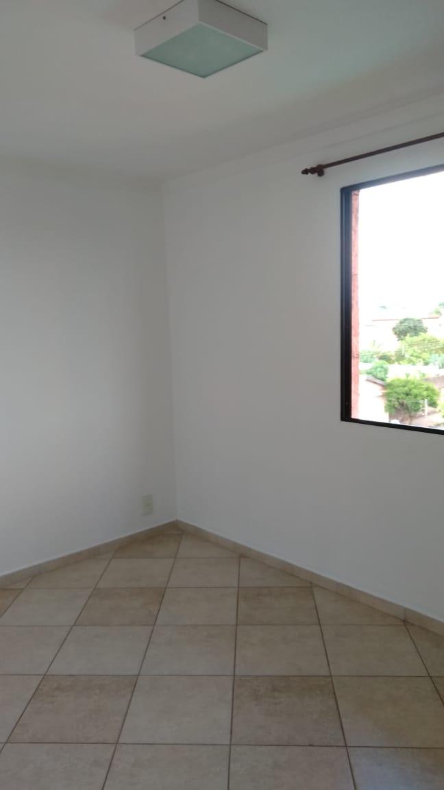 Apartamento à venda com 2 quartos, 60m² - Foto 7