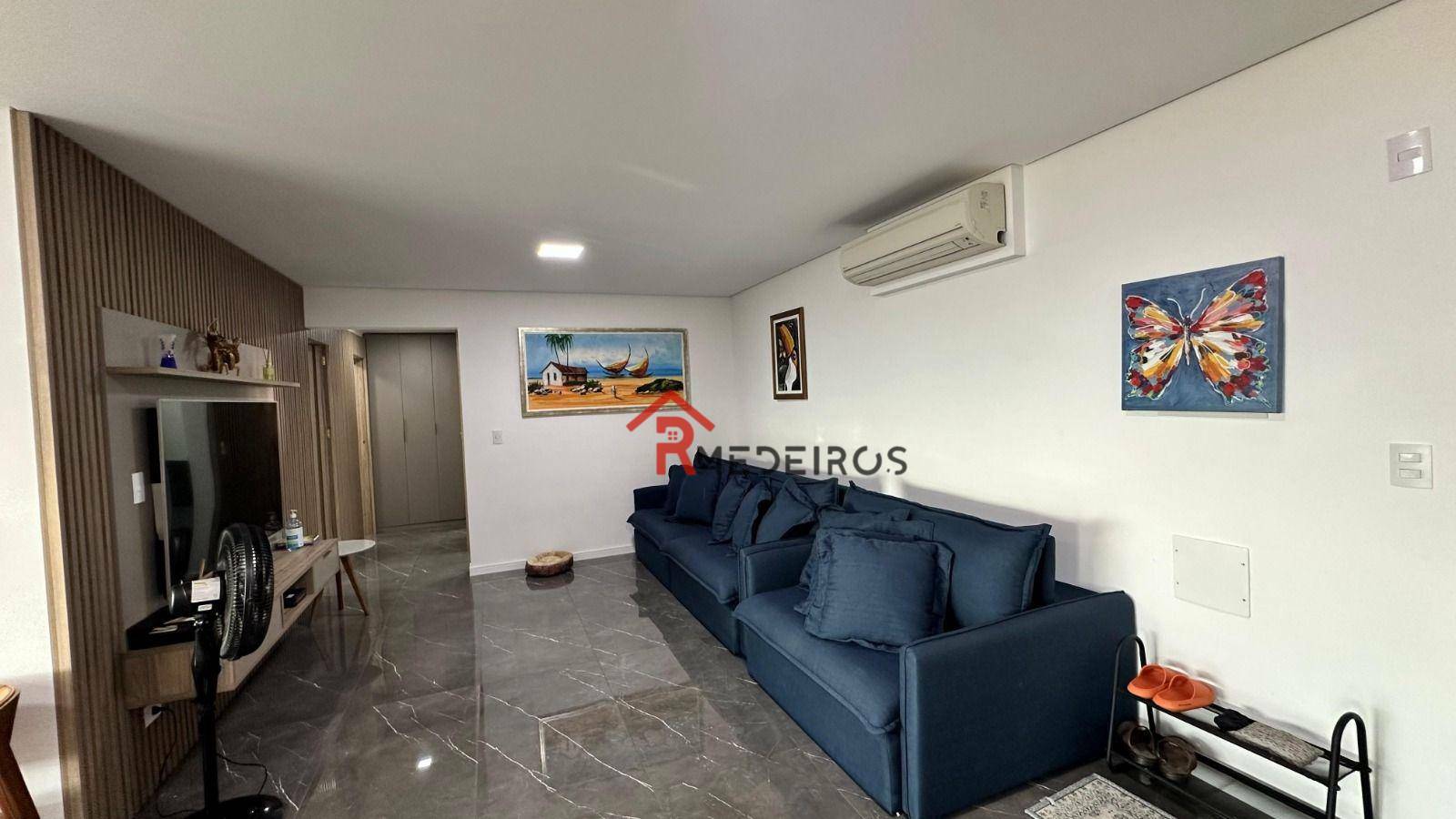 Apartamento à venda com 3 quartos, 179m² - Foto 2