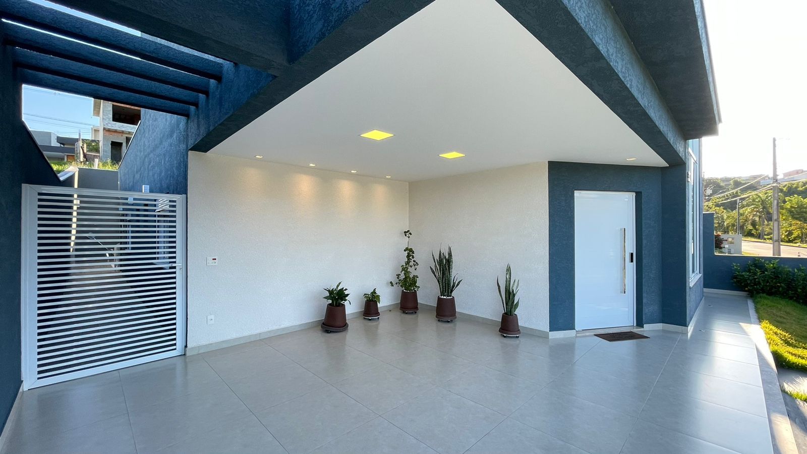 Casa à venda com 3 quartos, 190m² - Foto 2