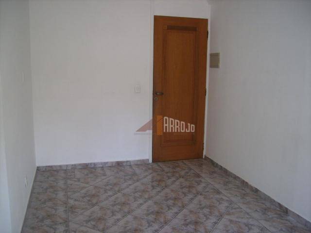 Apartamento à venda com 2 quartos, 45m² - Foto 2