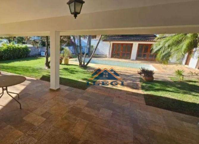 Casa de Condomínio à venda com 4 quartos, 450m² - Foto 4