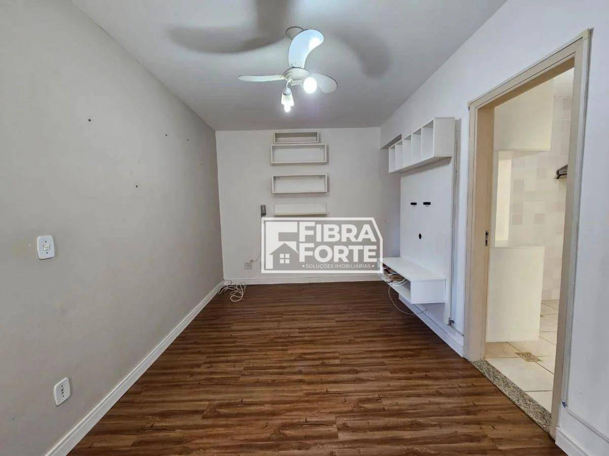 Apartamento à venda com 1 quarto, 40m² - Foto 3