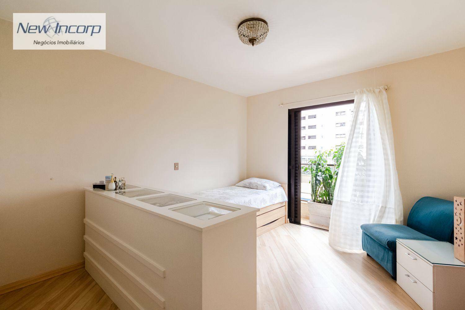 Apartamento à venda com 4 quartos, 267m² - Foto 14