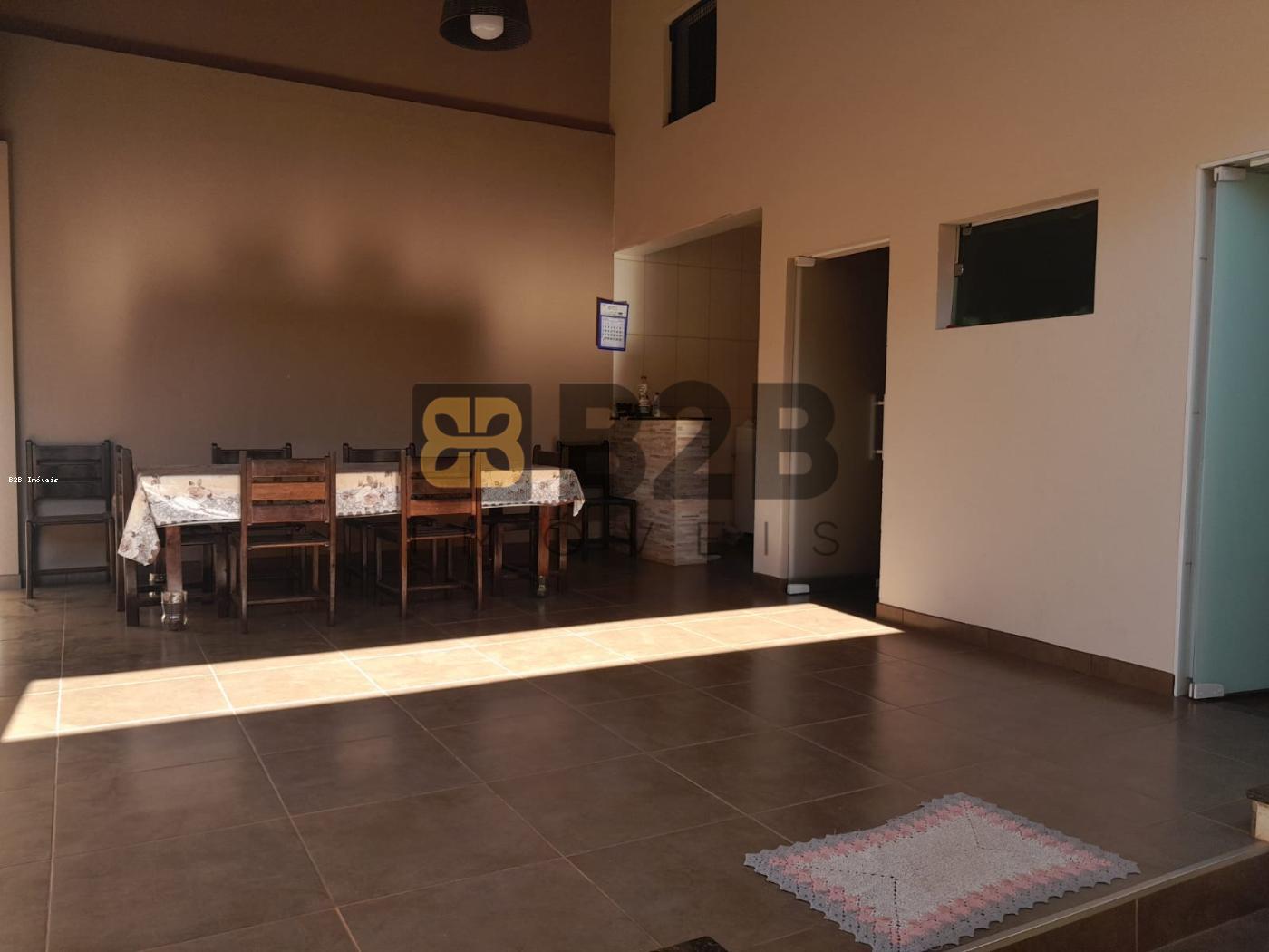 Casa à venda com 3 quartos, 249m² - Foto 5