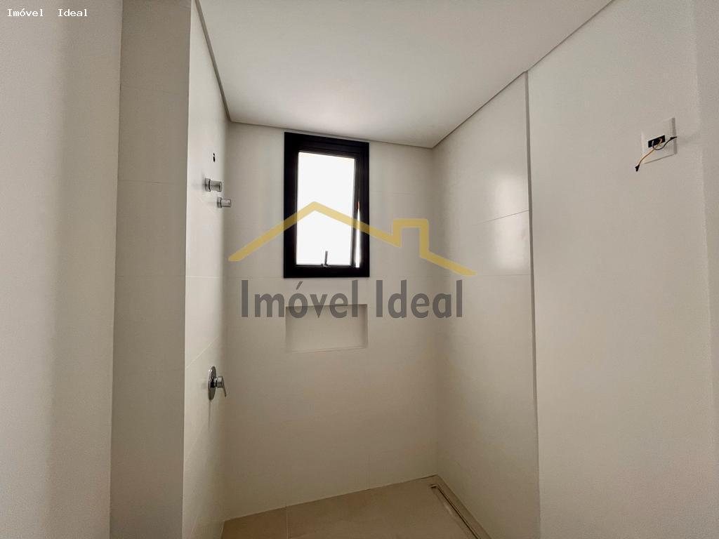 Apartamento à venda com 3 quartos, 144m² - Foto 9