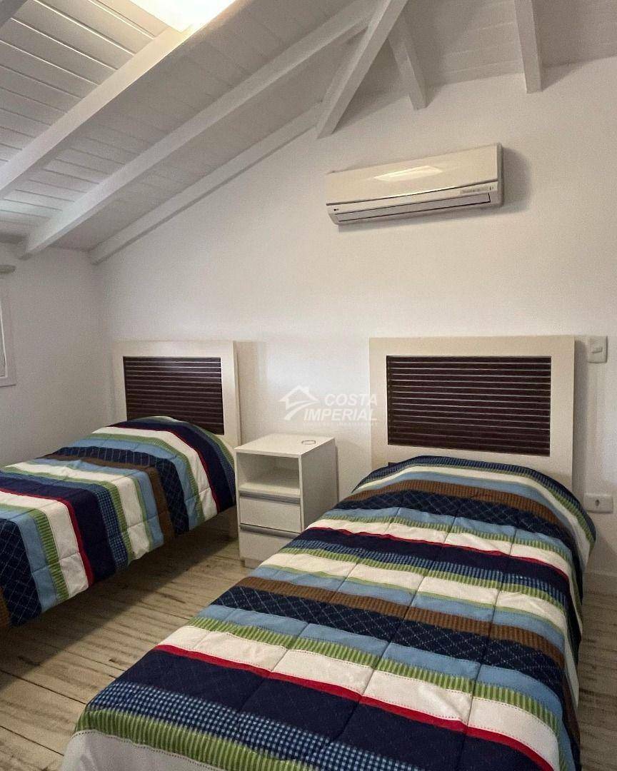 Casa à venda com 3 quartos, 250m² - Foto 7
