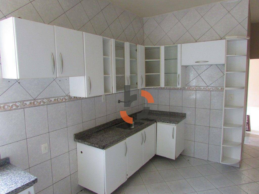 Casa à venda com 2 quartos, 160m² - Foto 19