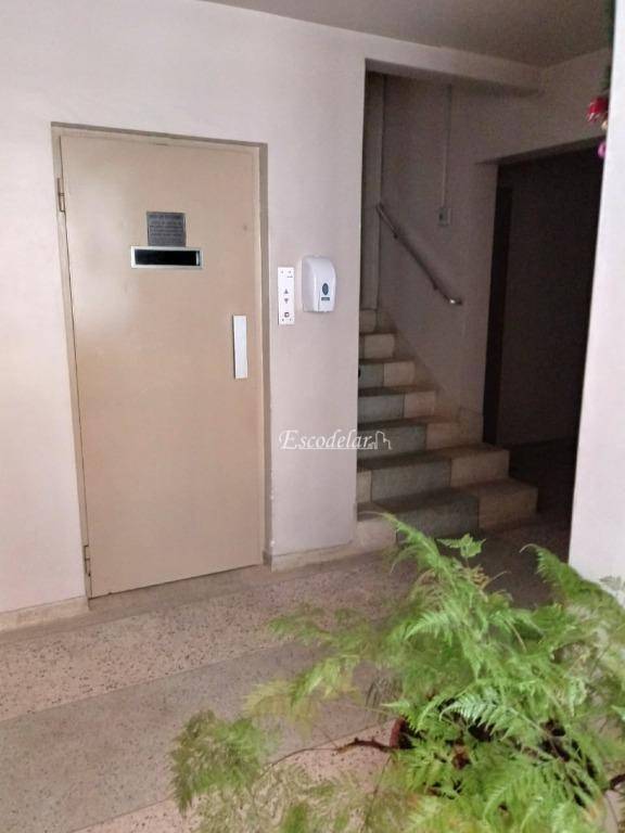 Apartamento à venda com 4 quartos, 200m² - Foto 25