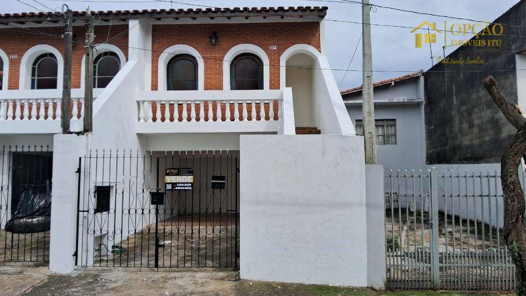 Casa à venda com 2 quartos, 108m² - Foto 1