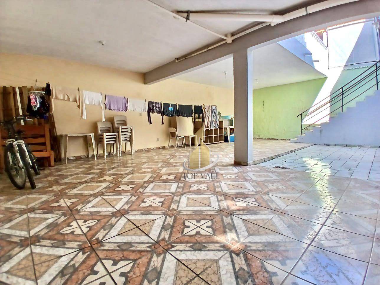 Casa à venda com 3 quartos, 216m² - Foto 24