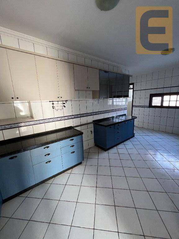 Casa à venda com 4 quartos, 375m² - Foto 34