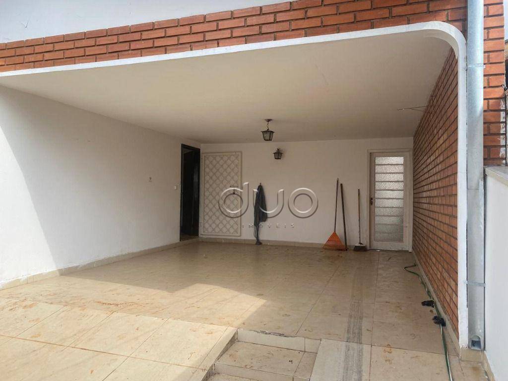 Casa para alugar com 3 quartos, 191m² - Foto 2