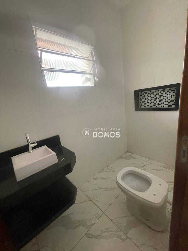 Casa à venda com 2 quartos, 66m² - Foto 5