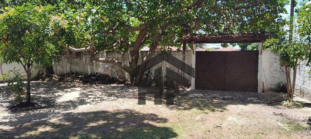 Casa à venda e aluguel com 4 quartos, 263m² - Foto 4