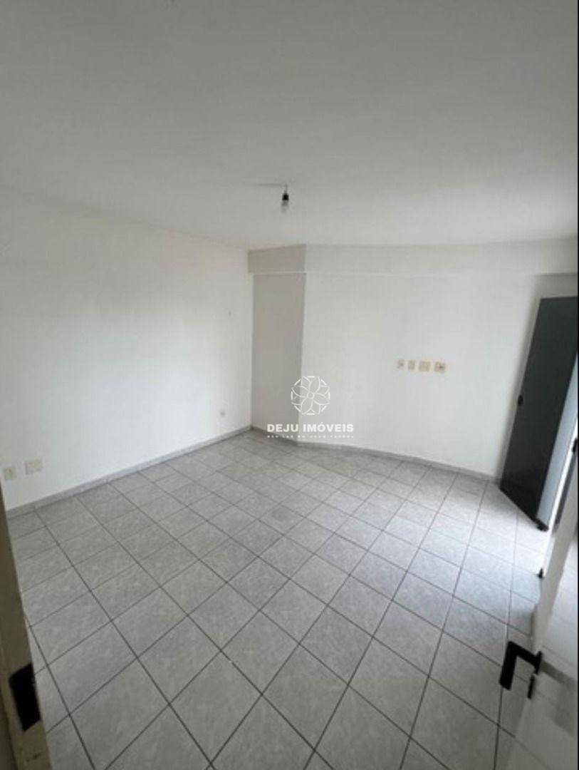 Apartamento à venda com 3 quartos, 110m² - Foto 12