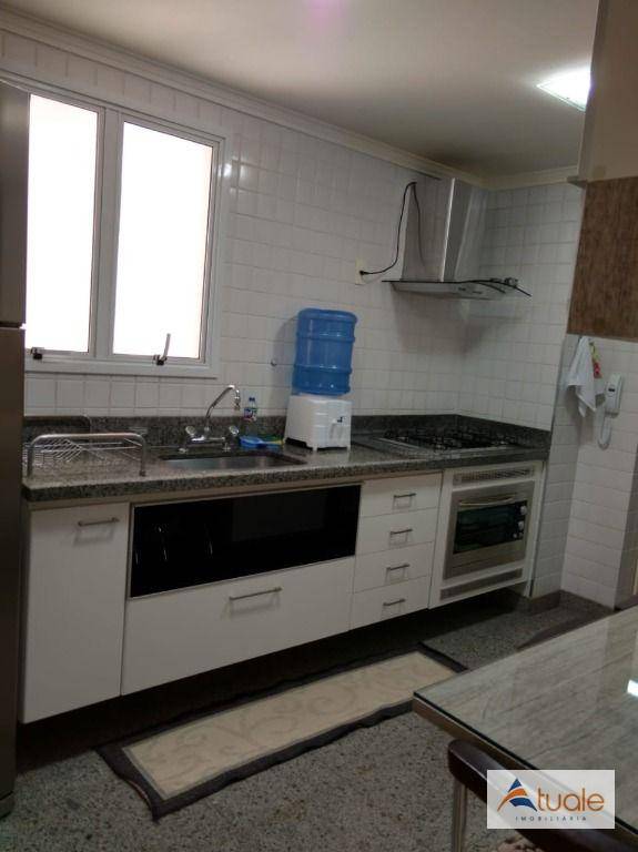 Apartamento à venda com 3 quartos, 134m² - Foto 1