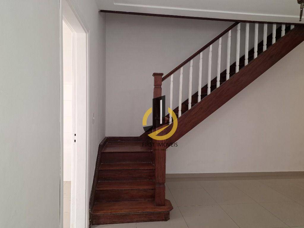 Sobrado à venda com 3 quartos, 150m² - Foto 5