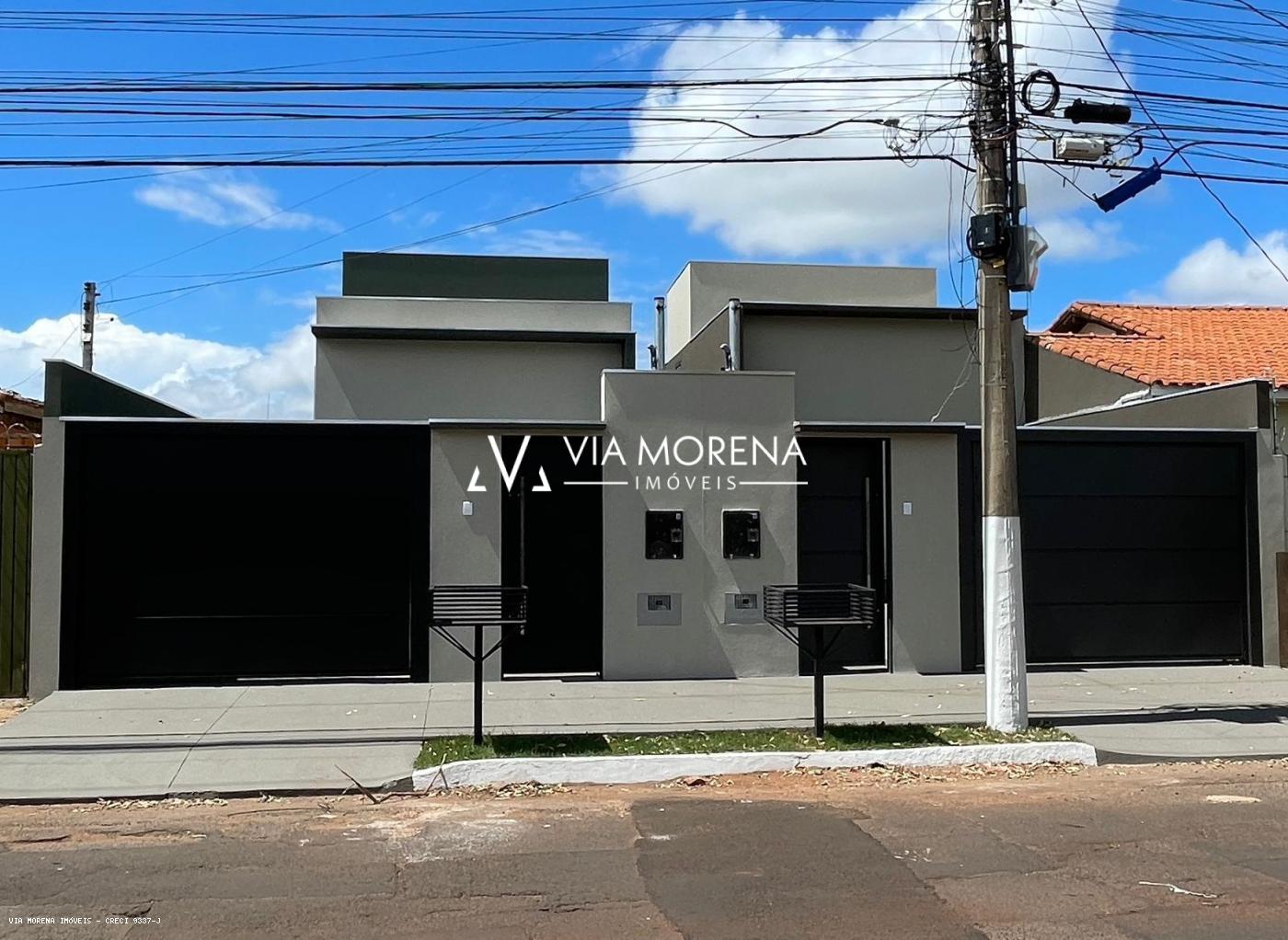 Casa à venda com 3 quartos, 180m² - Foto 1