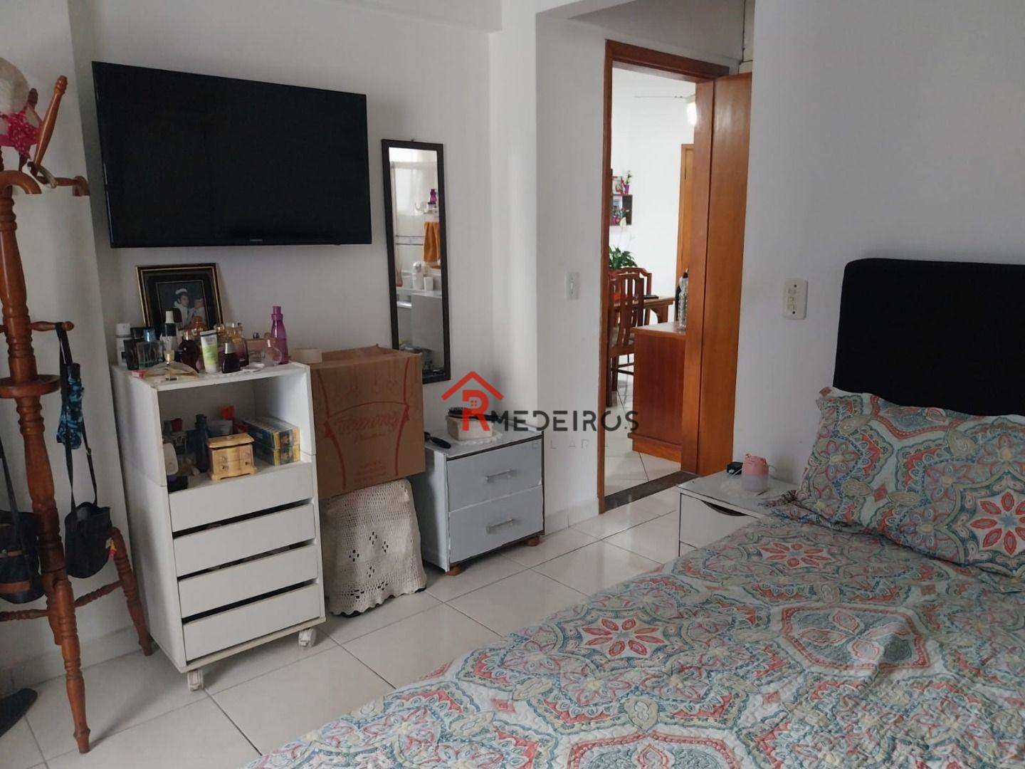 Apartamento à venda com 1 quarto, 64m² - Foto 9