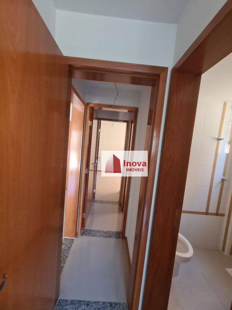 Apartamento à venda com 2 quartos, 70m² - Foto 8