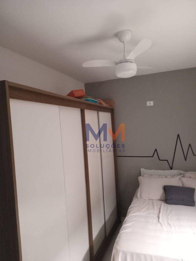 Casa à venda com 2 quartos, 70m² - Foto 6