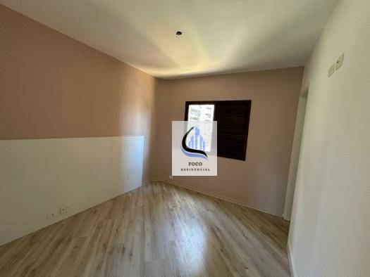 Apartamento para alugar com 4 quartos, 147m² - Foto 19