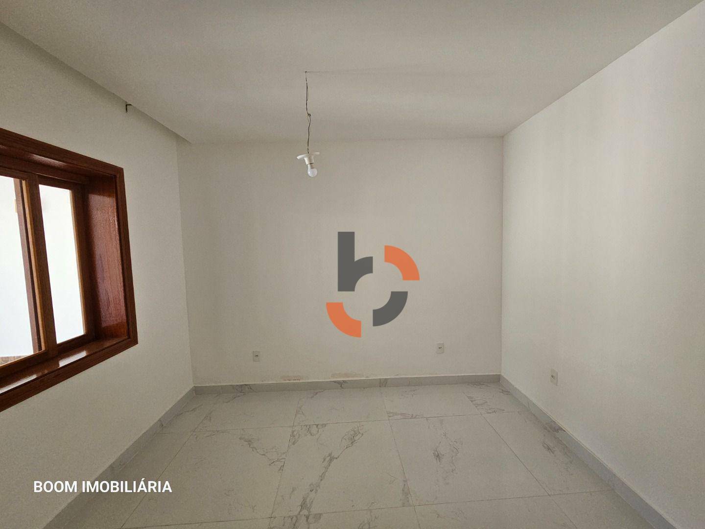 Casa à venda com 3 quartos, 71m² - Foto 6